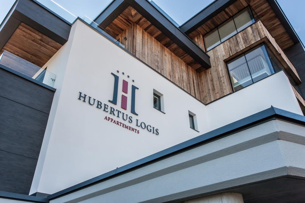 Hubertus Logis *